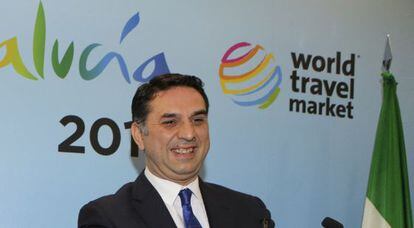 El consejero de Turismo y Deporte, Francisco Javier Fernández Hernández, en World Travel Market (WTM) de Londres.