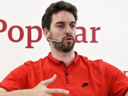 El jugador de baloncesto en la NBA y de la selecci&oacute;n espa&ntilde;ola Pau Gasol, durante la rueda de prensa ofrecida en Madrid.