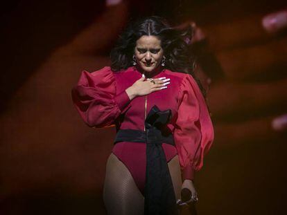 Rosalía, en el seu concert a Barcelona, el 7 de desembre.