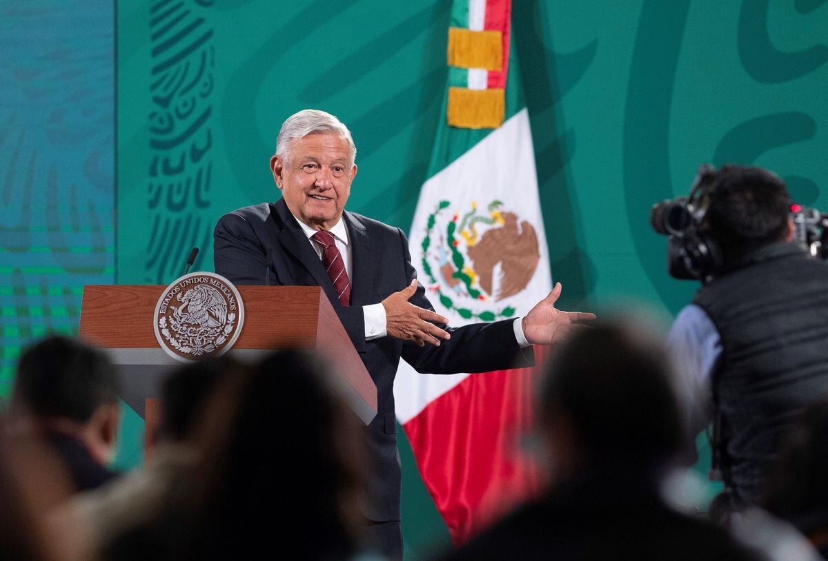 López Obrador resists to evacuate while passing the covid por no verl onuitsigbare aún