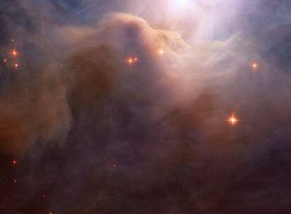 Imagen de la nebulosa Iris obtenida con el telescopio espacial <i>Hubble</i>.