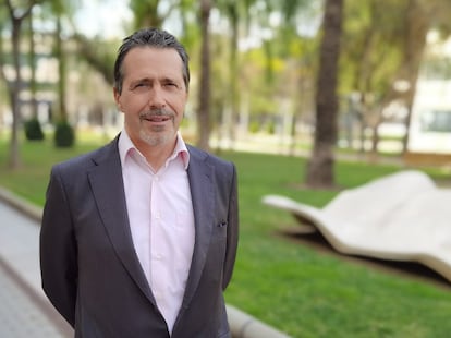 José E. Capilla, nuevo rector de la Universitat Politècnica de València.
El catedrático José E. Capilla ha sido elegido nuevo rector de la Universitat Politècnica de Valencia (UPV).