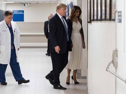 Donald Trump, durante su visita a los heridos del tiroteo de Parkland (Florida).