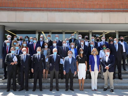 Foto de familia en el acto de constitución de Madrid Futuro