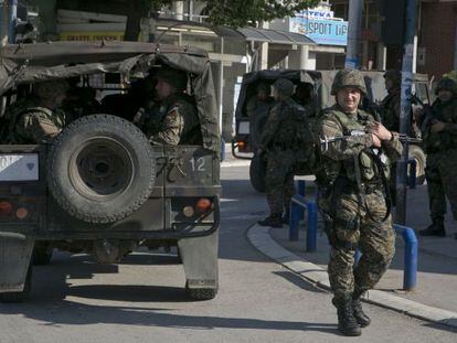 Despliegue policial en Kumanovo, este domingo.