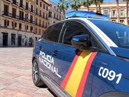 Vehículo de la Policía Nacional en Málaga.