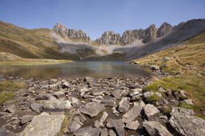 Ibón de Acherito, en el Pirineo de Huesca.
