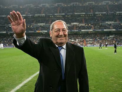 Francisco Gento, en 2007 en el Bernabéu después de recibir un homenaje.