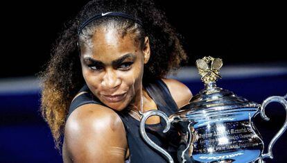 Serena Williams posa tras ganar el Open de Australia de este año.