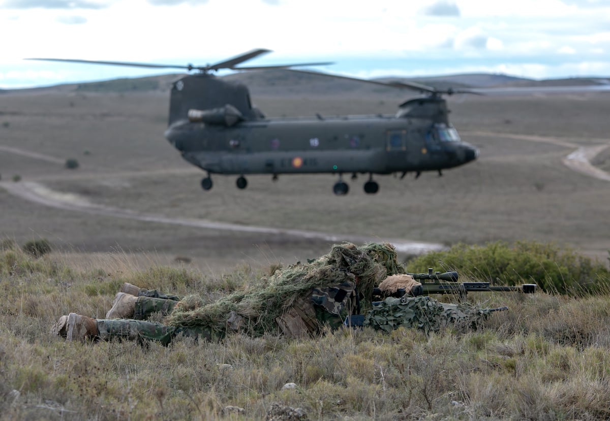 España formará a militares ucranios en el campo de San Gregorio de ...