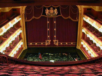 ¿Cuánto pagarías por ir a la ópera y sentarte en el suelo?