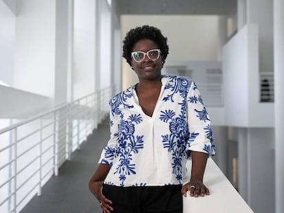 Elvira Dyangani Ose fotografiada en Barcelona en septiembre de 2021. La directora del Macba y Paul B. Preciado son los dos españoles que aparecen en la lista.