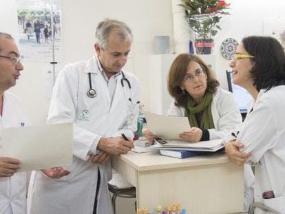 Internistas y m&eacute;dicos de cabecera en la Unidad Cl&iacute;nica de Atenci&oacute;n M&eacute;dica Integral (Ucami), en Sevilla.