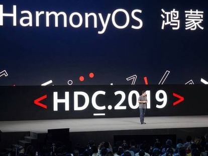 Richard Yu, director ejecutivo de la división de consumidores de Huawei durante la presentación de HarmonyOS.