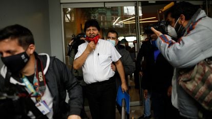 El expresidente de Bolivia, Evo Morales, sale del hotel de Buenos Aires, el pasado 22 de octubre.