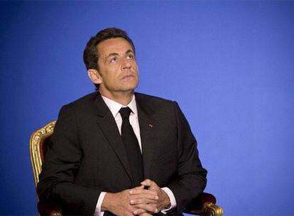 Sarkozy, en un acto del 90º aniversario de la Federación de la Cruz Roja y la Media Luna Roja ayer en París.
