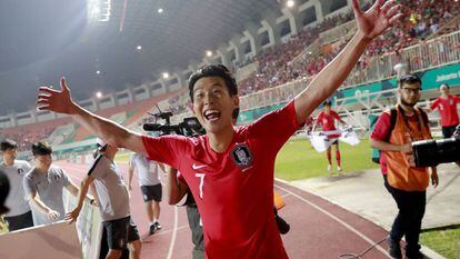 Heung-Min Son celebra la victoria de Corea del Sur ante Japón este sábado.