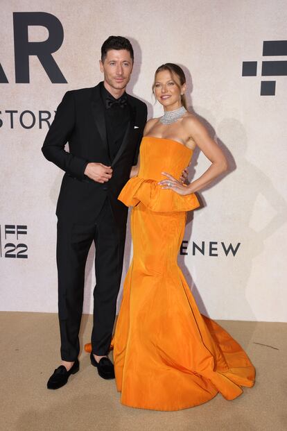 La pareja formada por el futbolista polaco Robert Lewandowski y la karateca Anna Lewandowski.
