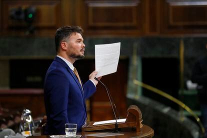 El portavoz de ERC en el Congreso, Gabriel Rufián, interviene durante la primera jornada del debate de la moción de censura presentada por Vox.