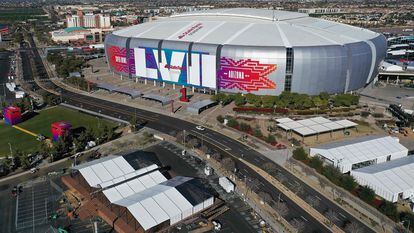 El estadio de los Cardenales de Arizona que será sede del Super Bowl LVII.