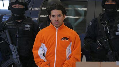El narcotraficante colombiano Harold Poveda, alias El Conejo, es presentado tras su arresto por la Policía Federal, el 5 de noviembre de 2010.
