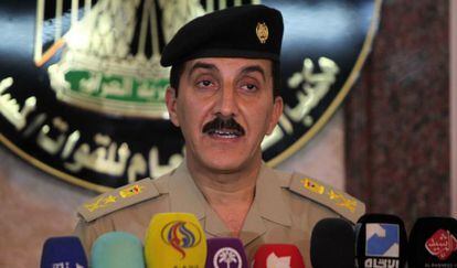 El general Qasem Ata, en rueda de prensa, este s&aacute;bado. 