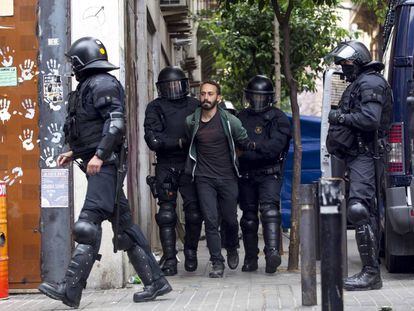 Un detingut després dels altercats a Gràcia.