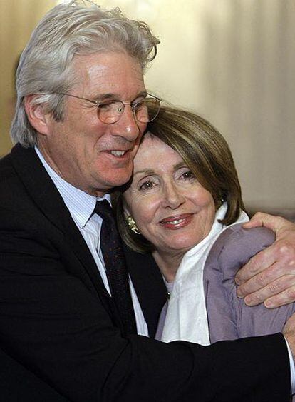 Richard Gere y Nancy Pelosi.