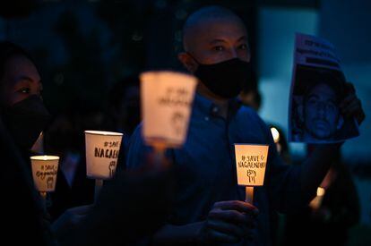 Activistas asisten a una vigilia con velas contra la inminente ejecución de Nagaenthran K. Dharmalingam, condenado a muerte por traficar heroína en Singapur, el 8 de noviembre de 2021.