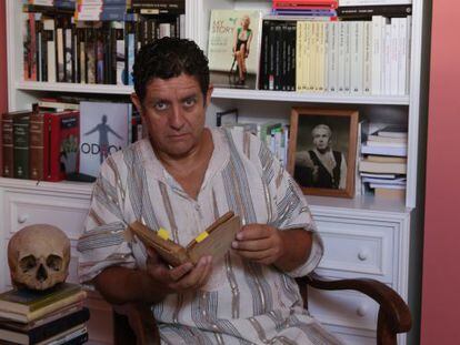 El actor Pedro Casablanc en su estudio.