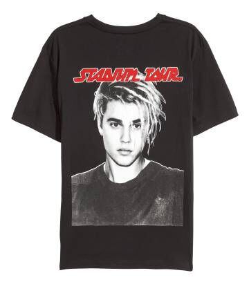 Una de las camisetas de H&M con Justin Bieber.