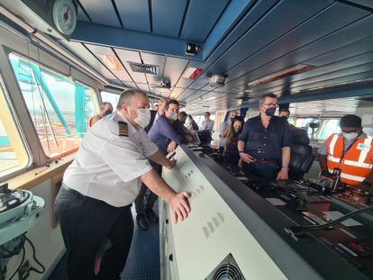El capitán Jens-Peter H. Lorentzen, en el Mogen Maersk durante la visita de varios periodistas a la embarcación en el puerto de Malasia, la semana pasada.