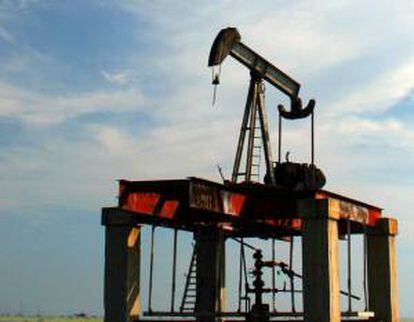 Las proyecciones del Gobierno señalan que la extracción mensual de petróleo crudo alcanzará en el cuarto trimestre del año próximo un promedio de 8 millones de barriles diarios, el nivel más alto desde 1988. EFE/Archivo