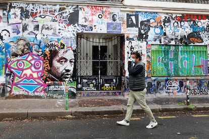 Exterior de la vivienda de Serge Gainsbourg en París.