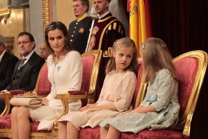 La reina Letizia y sus hijas, la princesa Leonor y su hermana Sofía