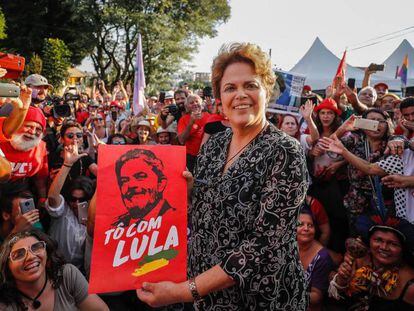 Dilma Rousseff en un acto electoral en la ciudad de Curitiba el pasado abril.