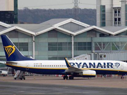 La huelga de tripulantes de cabina de Ryanair finaliza este sábado sin acuerdo