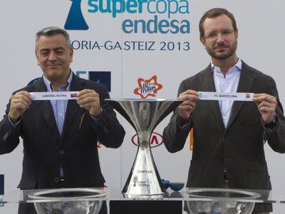 Javier de Andr&eacute;s y Javier Maroto en el sorteo de la Supercopa, en el Valle Salado.