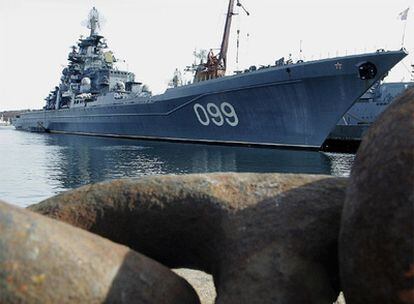 Imagen de archivo del crucero 'Pedro el Grande' e la base de Severomorsk.