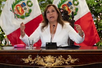 La presidenta de Perú Dina Boluarte durante un discurso este martes.