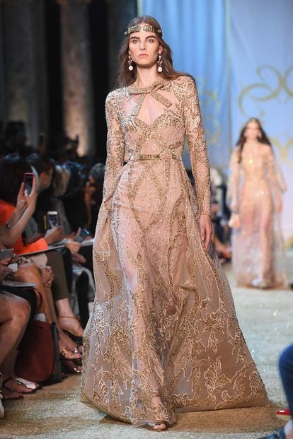 Elie Saab : Runway &#8211; Paris Fashion Week &#8211; Haute Couture Fall/Winter 2017-2018