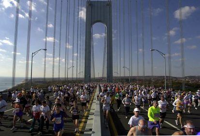 Varios corredores durante una edición del maratón de Nueva York