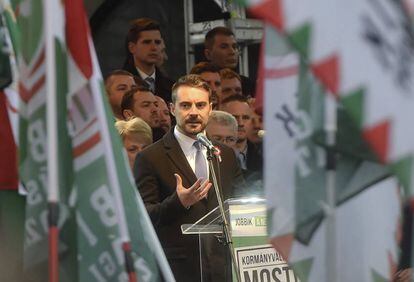 El líder de Jobbik, Gabor Vona, en un mitin en Budapest, el 15 de marzo.