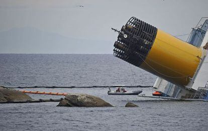 Labores de rescate en el 'Costa Concordia'.