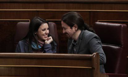 Irene Montero y Pablo Iglesias, en el Congreso.