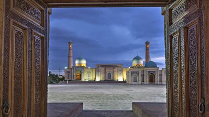 La plaza Registán, una de las más bonitas del mundo, en Samarcanda (Uzbekistán).