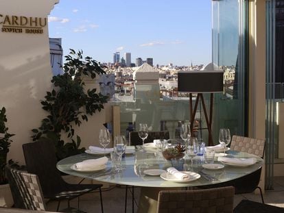 Terraza del restaurante Picalagartos, en Gran Vía de Madrid.