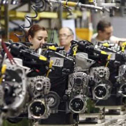 Cadena de montaje de la fábrica de automóviles Renault en Valladolid