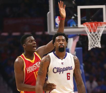 Capela le hace falta intencionadamente a Jordan.