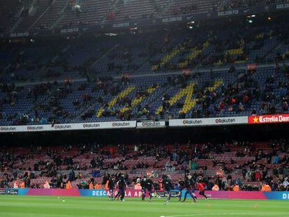 Graderies del Camp Nou, abans d'un partit.